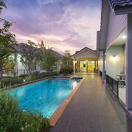 Baan Phurit Khaoyai Hotel Pakcsong Kültér fotó