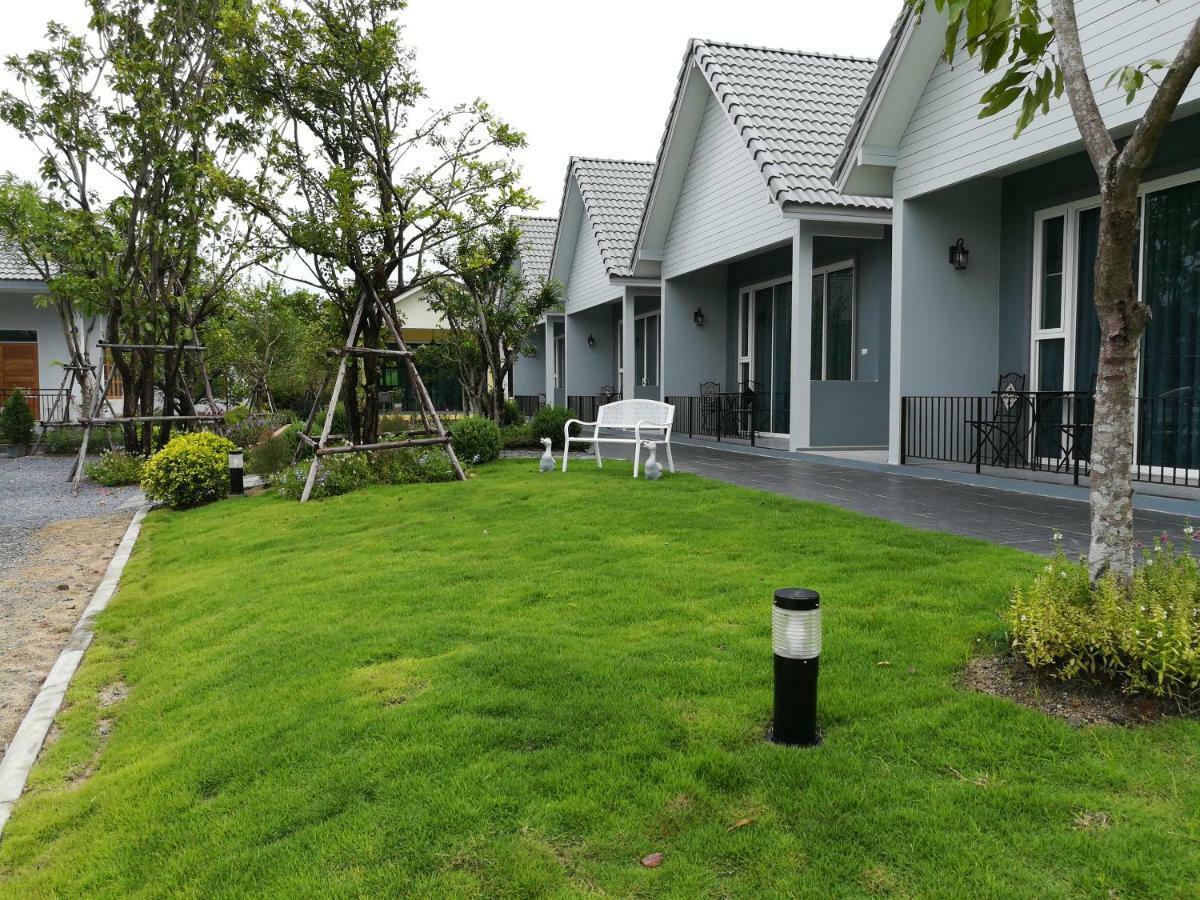 Baan Phurit Khaoyai Hotel Pakcsong Kültér fotó