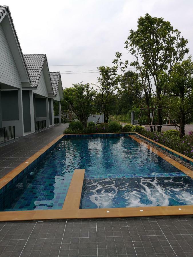Baan Phurit Khaoyai Hotel Pakcsong Kültér fotó